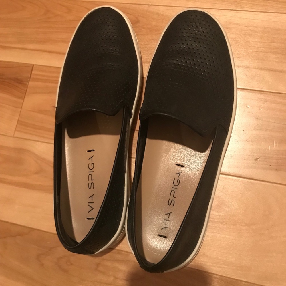Via Spiga Galeas Perforated Slip-On Sneakers sz 6